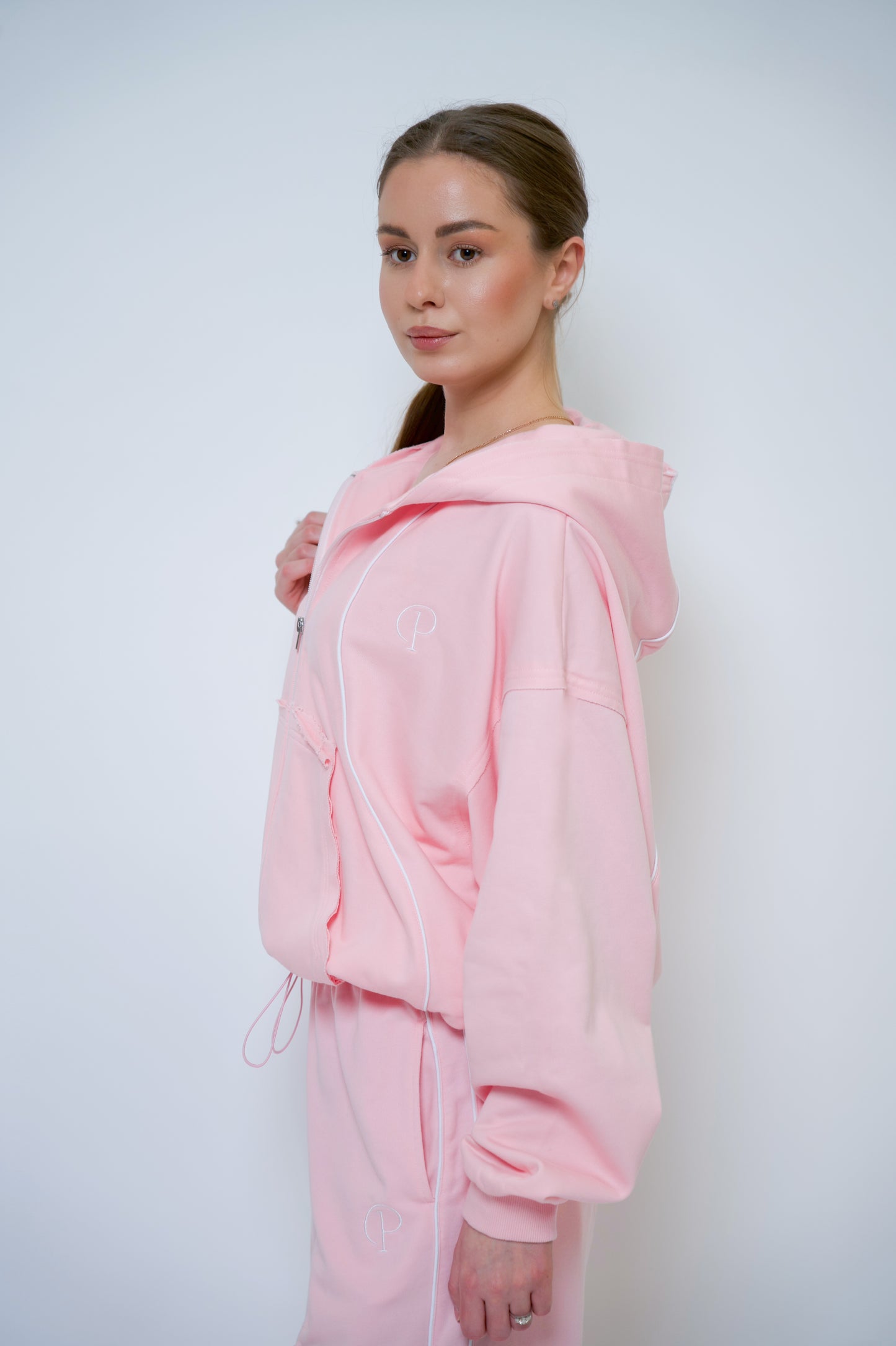 color: pink