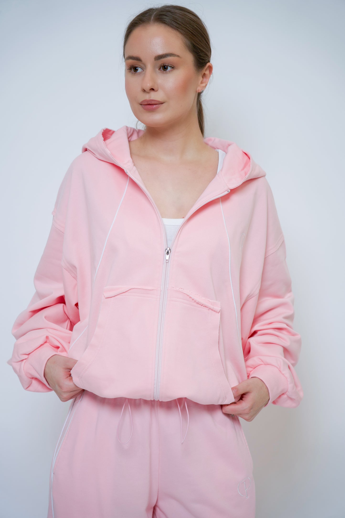 color: pink