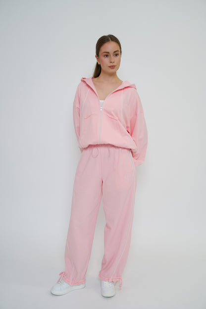 color: pink